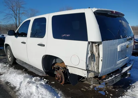 2013 Chevrolet Tahoe Commercial Fleet z USA, uszkodzony, nr VIN 1GNSK2E03DR373226